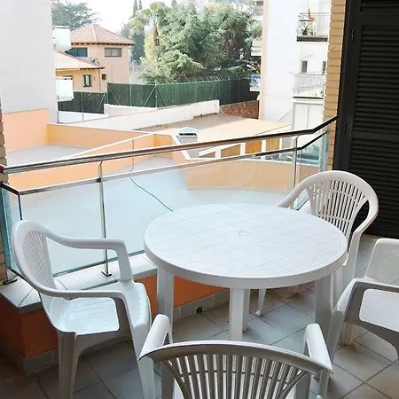 Eton Apartment *